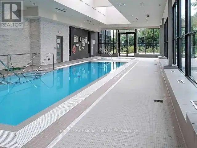 512 - 9618 Yonge Street, Richmond Hill (North Richvale), Ontario  L4C 0X5 - Photo 2 - N13561008