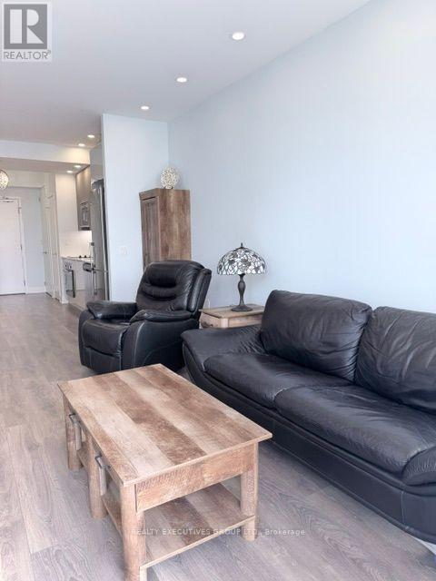 1706 - 2916 Highway 7 Road, Vaughan (Concord), Ontario  L4K 0K6 - Photo 5 - N13561066