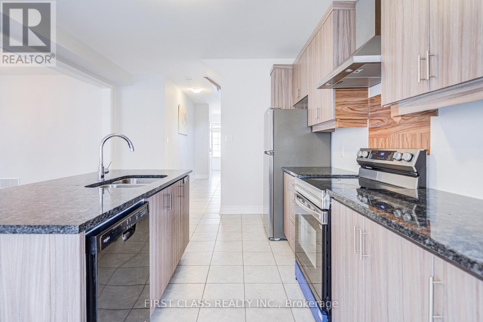 8 Nigh Drive, Markham, Ontario  L3S 0G4 - Photo 10 - N13561156
