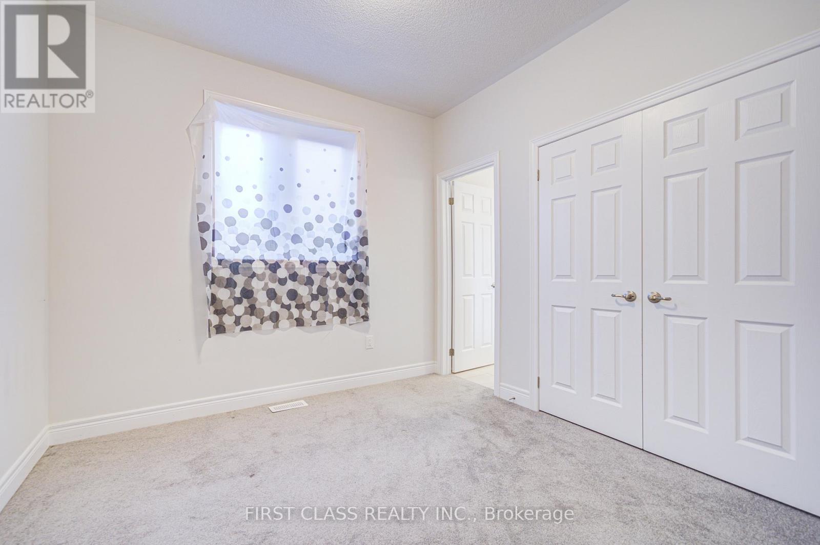8 Nigh Drive, Markham, Ontario  L3S 0G4 - Photo 32 - N13561156