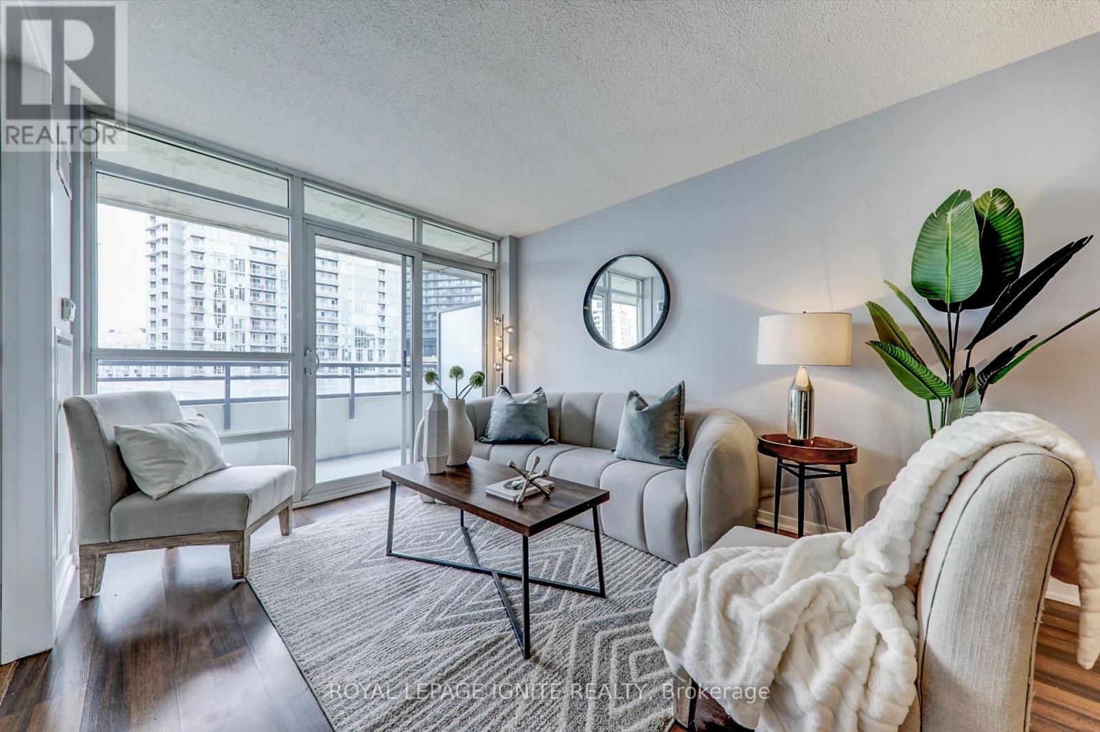 722 - 38 Joe Shuster Way, Toronto, Ontario  M6K 0A5 - Photo 13 - W13560950
