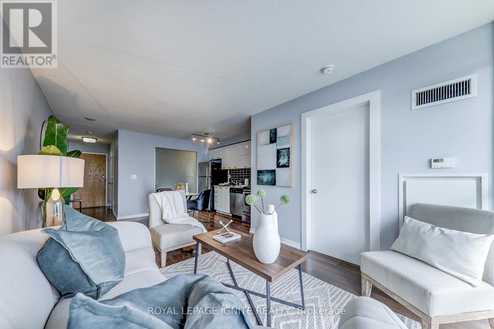 722 - 38 Joe Shuster Way, Toronto, Ontario  M6K 0A5 - Photo 14 - W13560950
