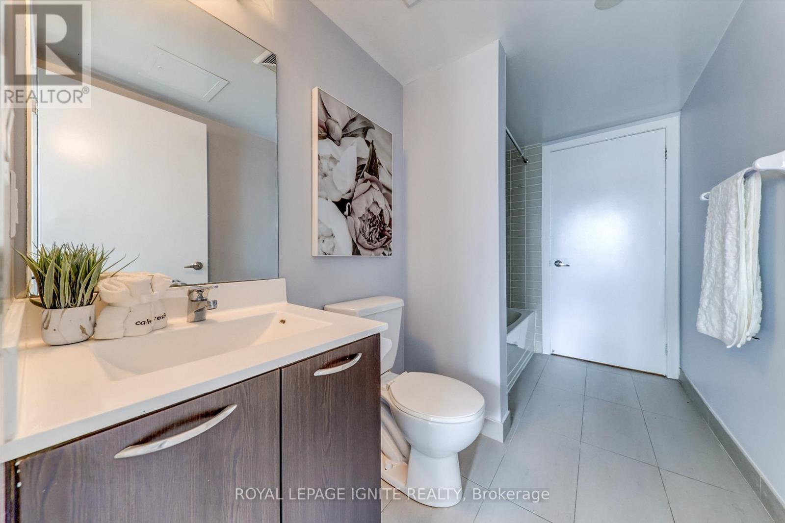 722 - 38 Joe Shuster Way, Toronto, Ontario  M6K 0A5 - Photo 18 - W13560950