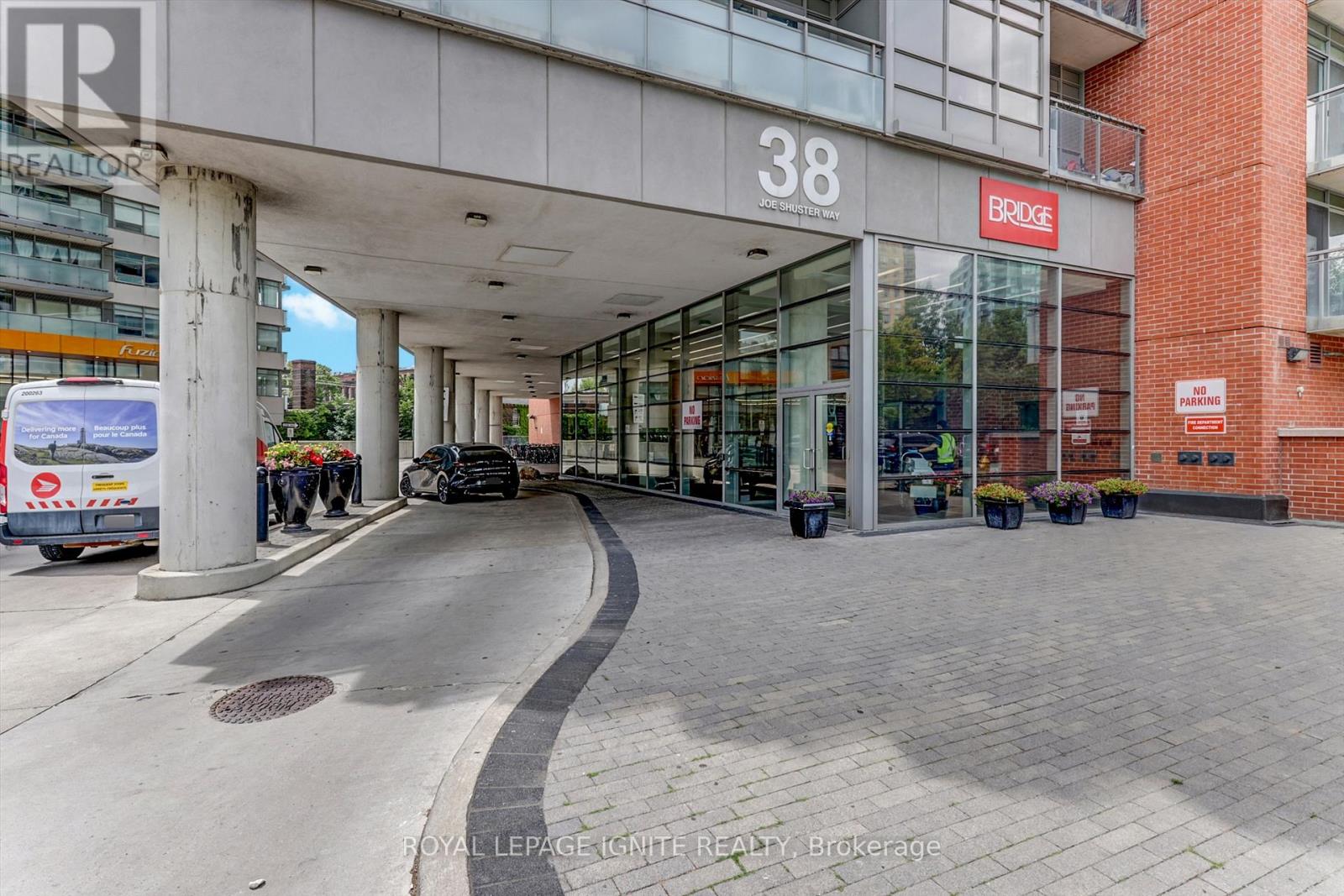 722 - 38 Joe Shuster Way, Toronto, Ontario  M6K 0A5 - Photo 4 - W13560950