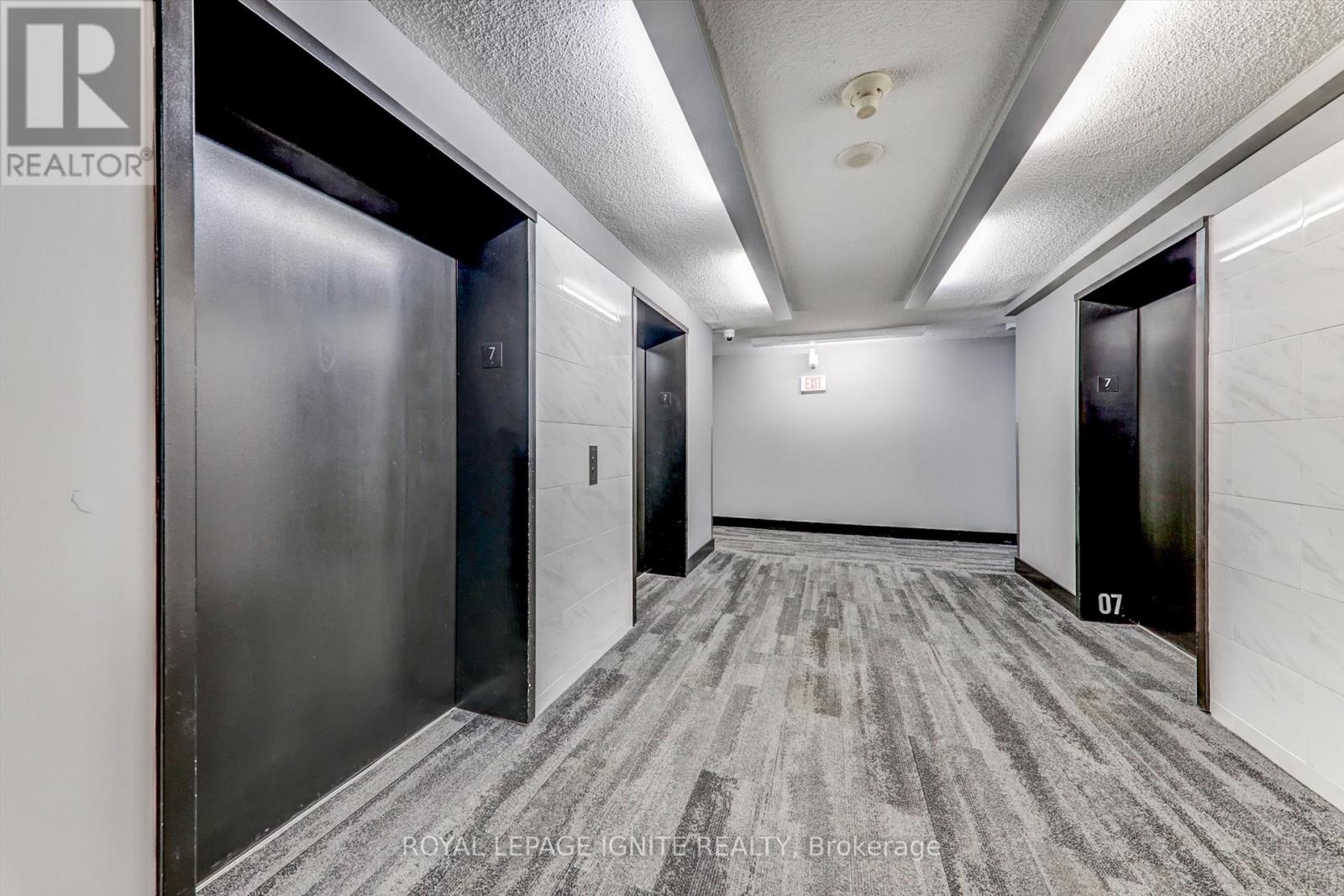 722 - 38 Joe Shuster Way, Toronto, Ontario  M6K 0A5 - Photo 5 - W13560950