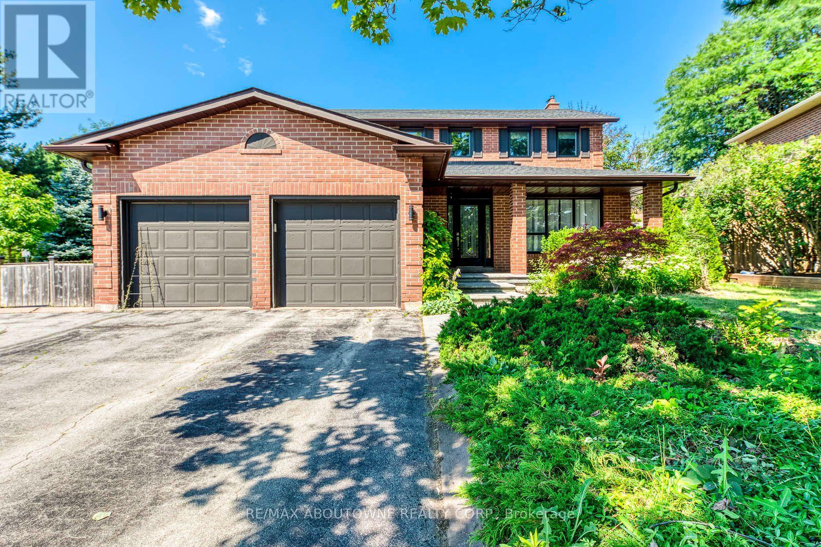 1124 Notley Crescent, Oakville, Ontario L6M 1H4 - Photo 1 - W13561188