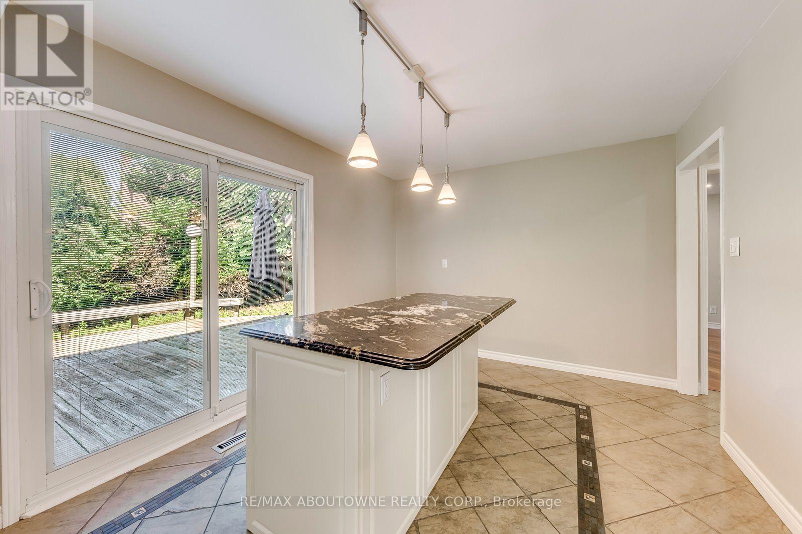 1124 Notley Crescent, Oakville, Ontario L6M 1H4 - Photo 18 - W13561188