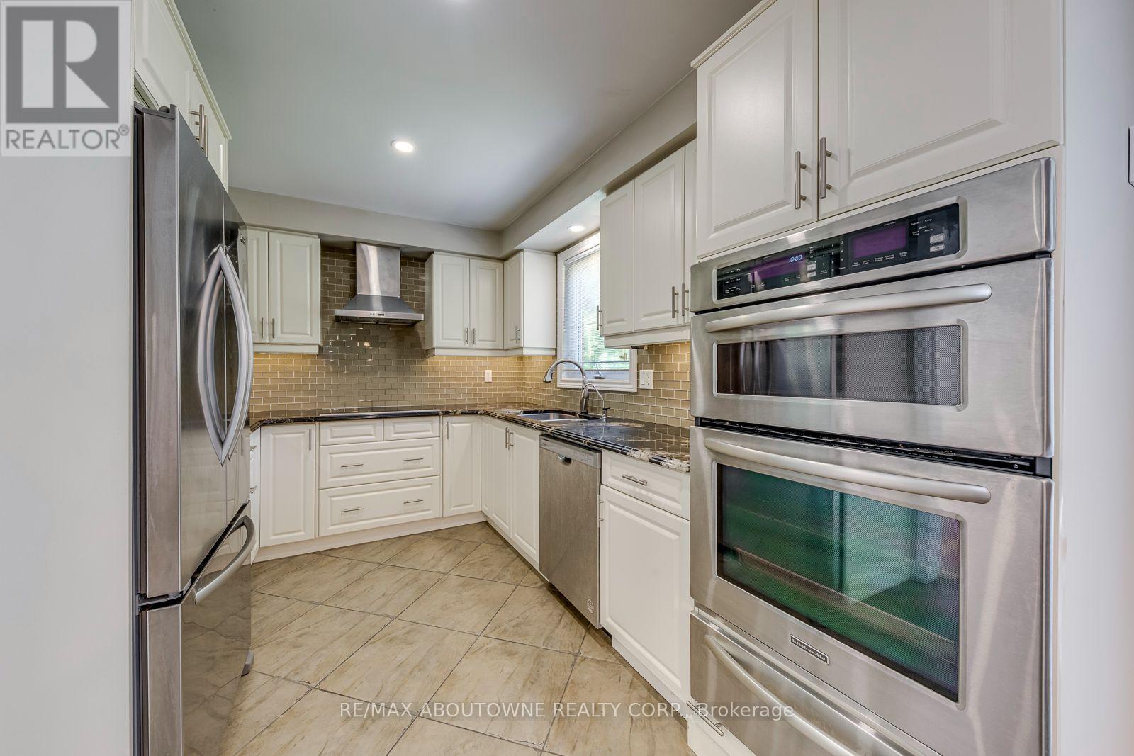 1124 Notley Crescent, Oakville, Ontario L6M 1H4 - Photo 19 - W13561188