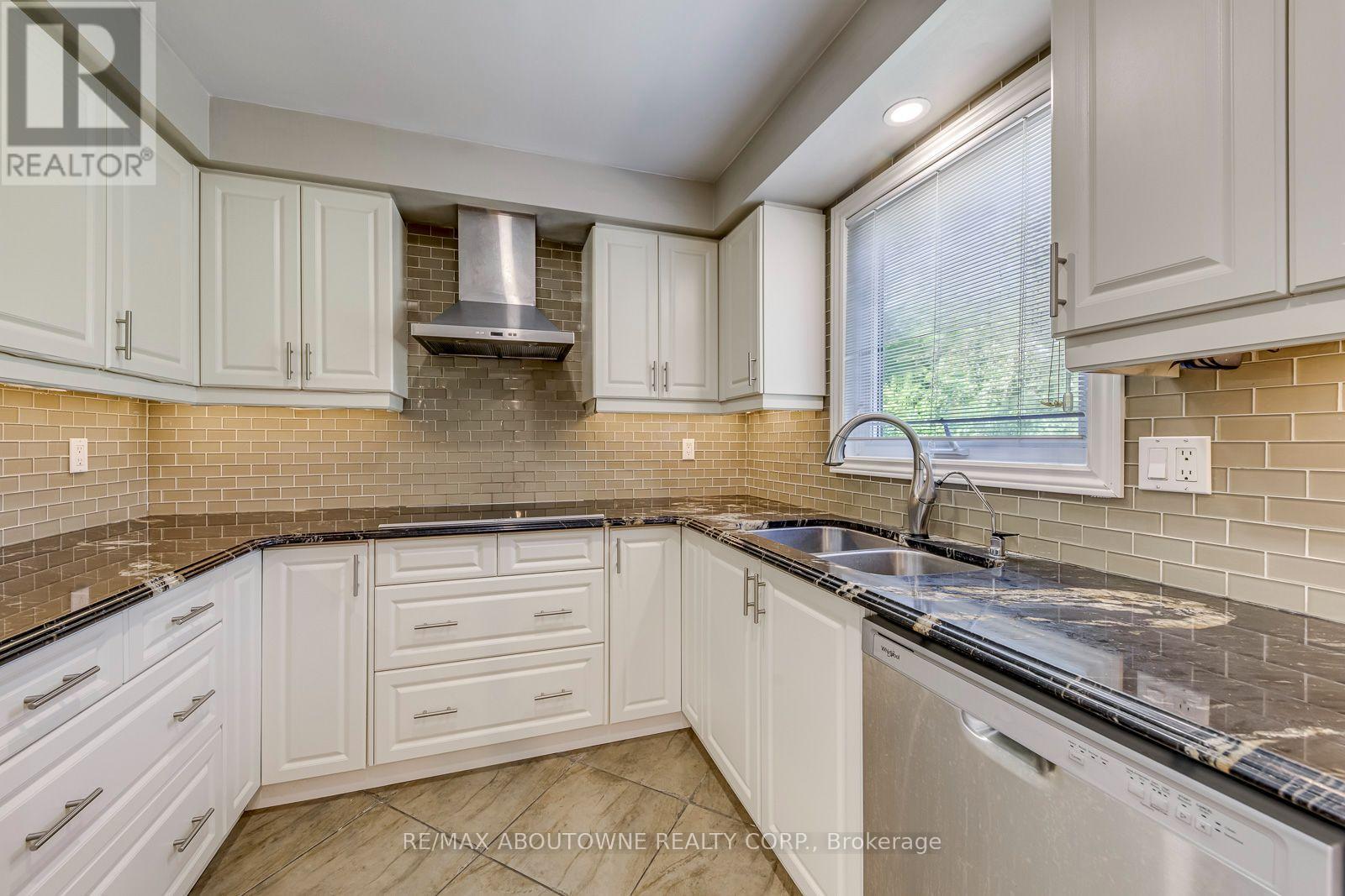 1124 Notley Crescent, Oakville, Ontario L6M 1H4 - Photo 21 - W13561188