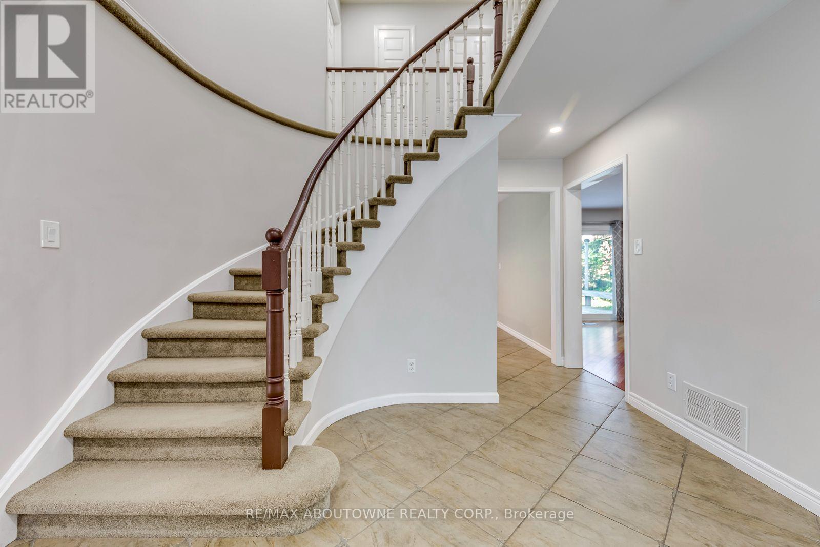 1124 Notley Crescent, Oakville, Ontario L6M 1H4 - Photo 28 - W13561188