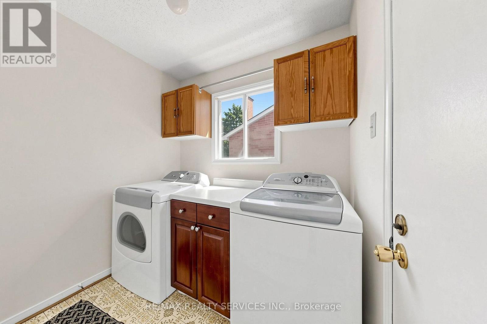 34 Granby Court, Brampton, Ontario  L6S 5K1 - Photo 24 - W13561190