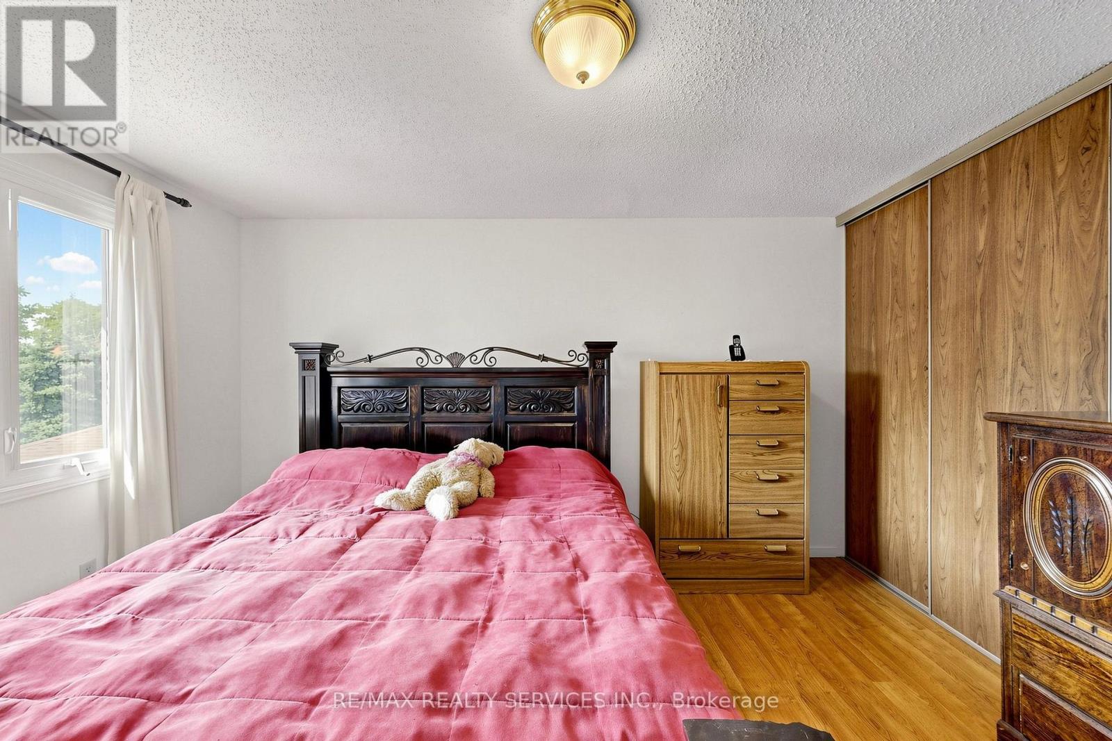 34 Granby Court, Brampton, Ontario  L6S 5K1 - Photo 30 - W13561190