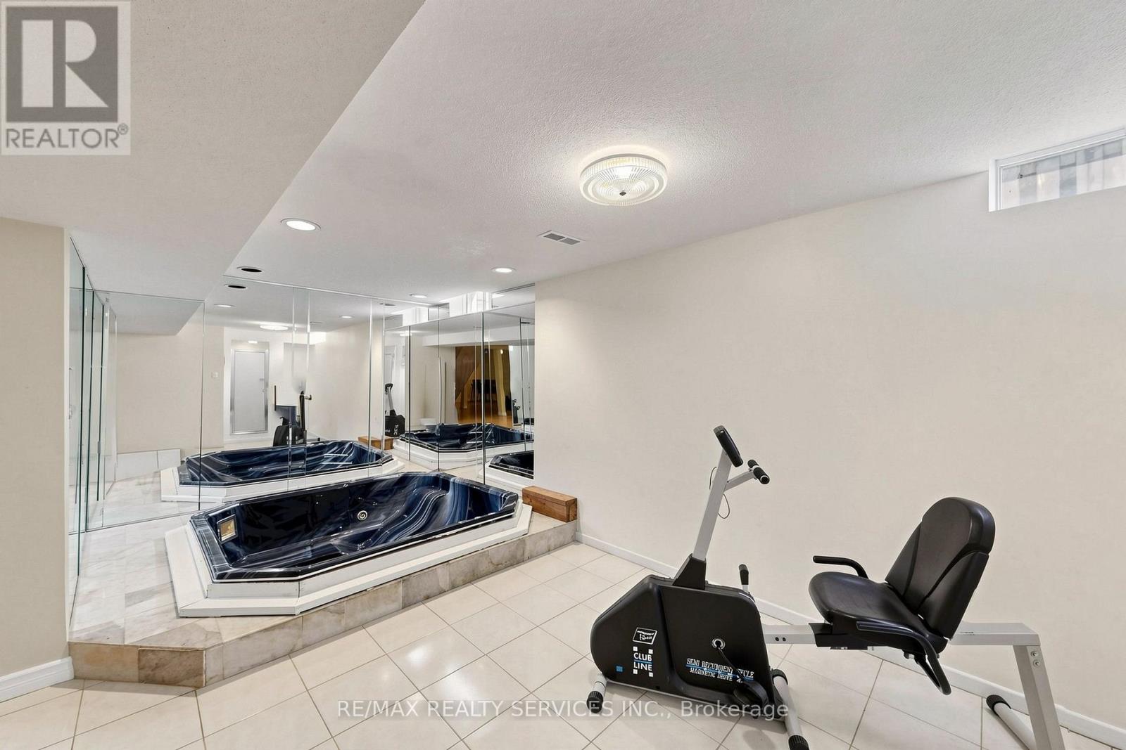 34 Granby Court, Brampton, Ontario  L6S 5K1 - Photo 41 - W13561190