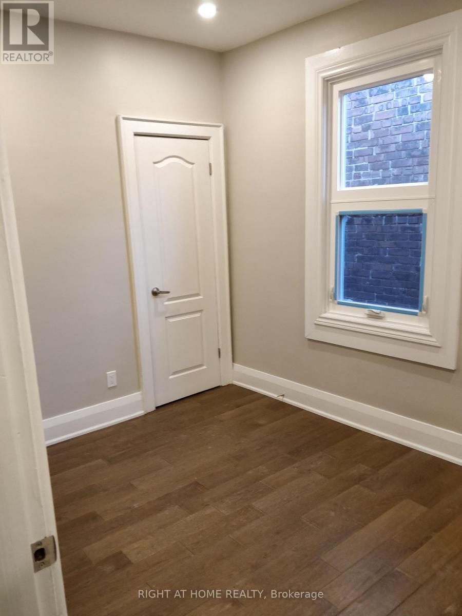 2 - 755 Dupont Street, Toronto, Ontario  M6G 1Z5 - Photo 2 - W13561194