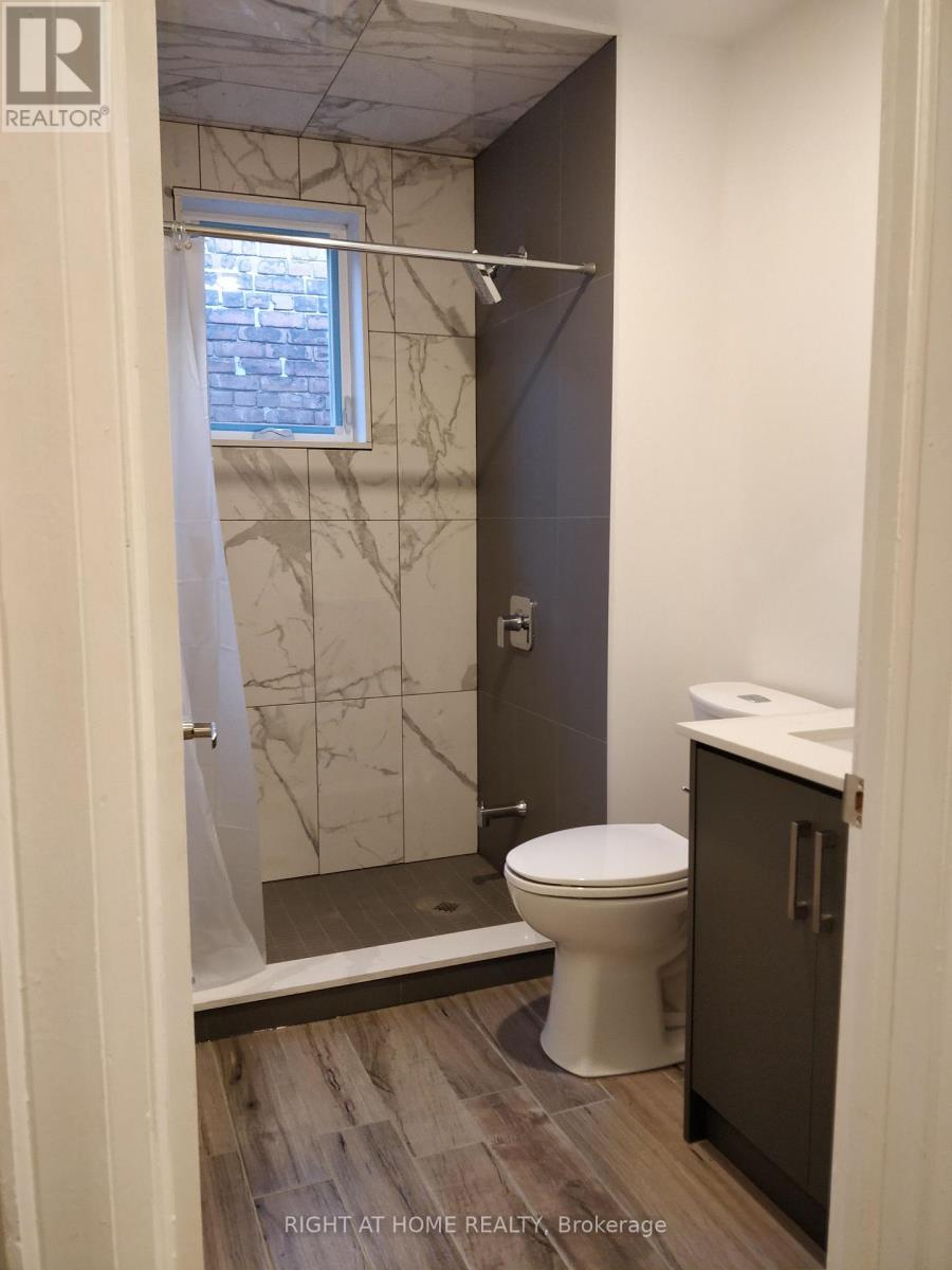 2 - 755 Dupont Street, Toronto, Ontario  M6G 1Z5 - Photo 3 - W13561194