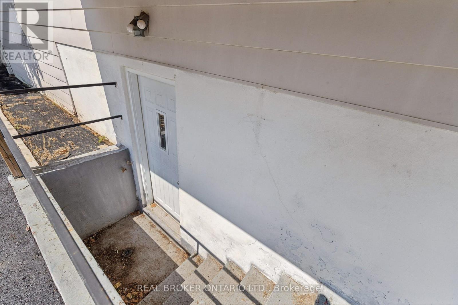 74 Helene Crescent, Waterloo, Ontario  N2L 5E5 - Photo 26 - X13561254