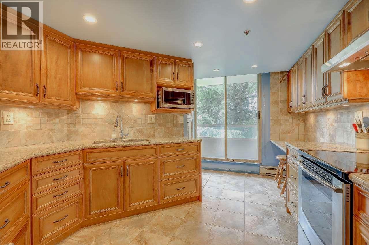 304 728 Farrow Street, Coquitlam, British Columbia  V3J 3S6 - Photo 5 - R3144178