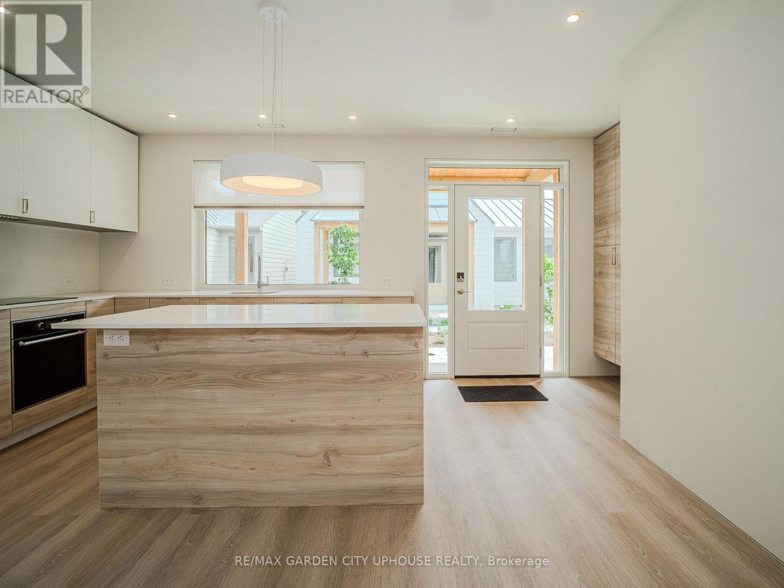 3 - 29-31 Emmett Street, Pelham, Ontario  L0S 1E0 - Photo 5 - X13553412