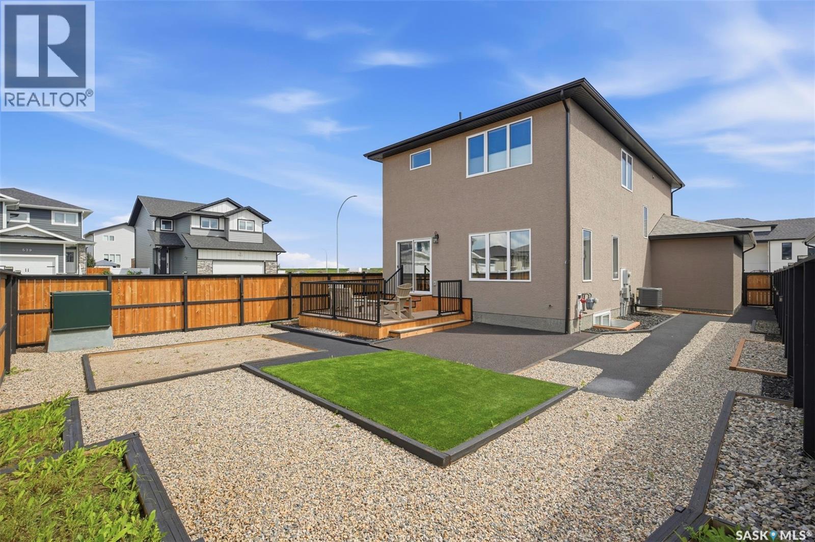 2435 Rosewood Drive, Saskatoon, Saskatchewan  S7V 0Z3 - Photo 3 - SK042331