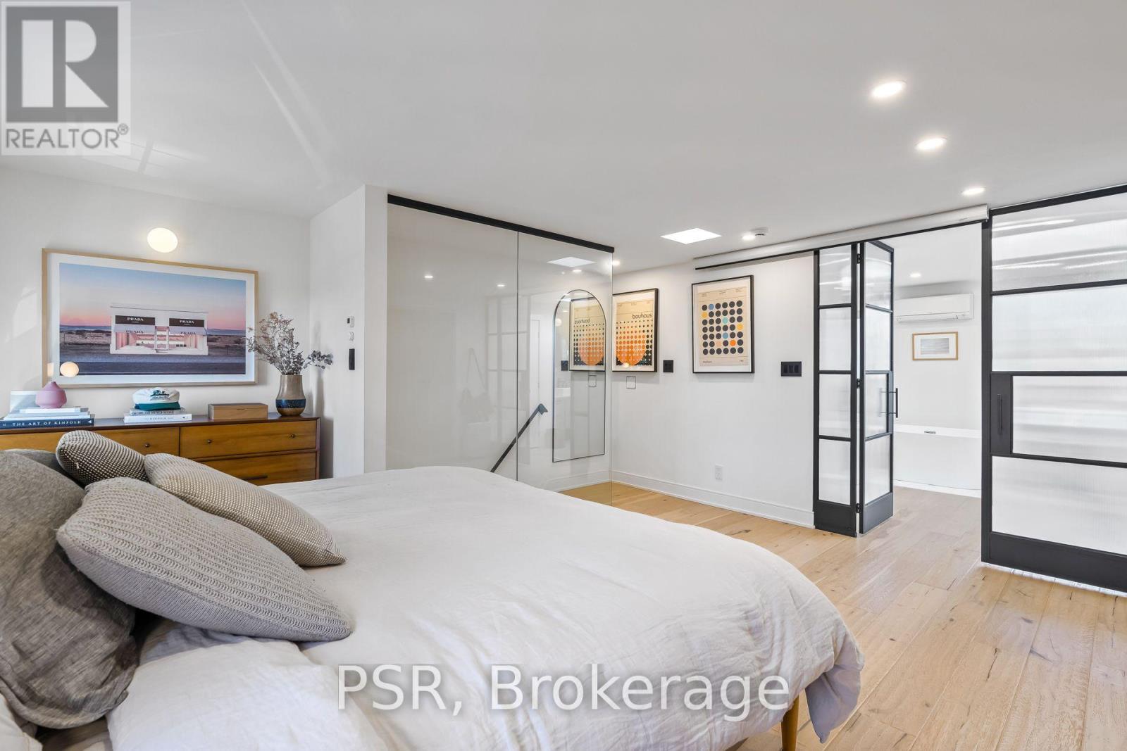 53 Palmerston Avenue, Toronto, Ontario  M6J 2J2 - Photo 32 - C13561362