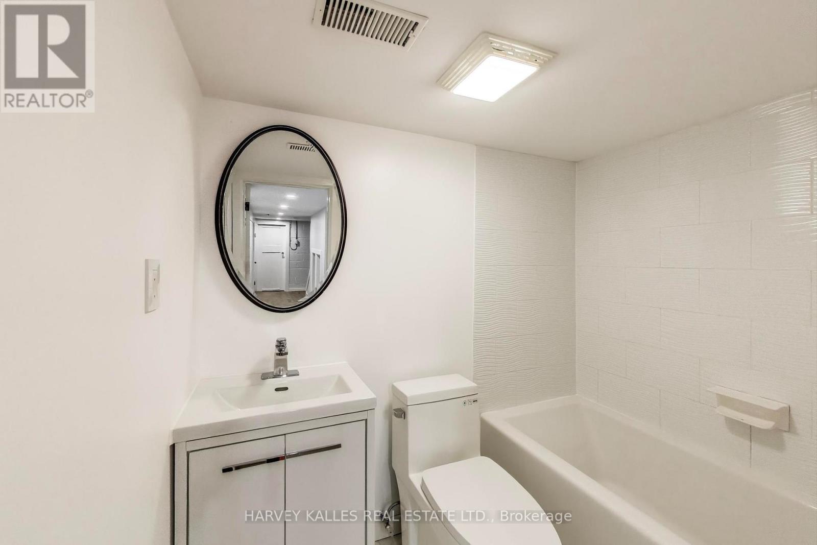 338 Markham Street, Toronto, Ontario  M6G 2K9 - Photo 23 - C13561398