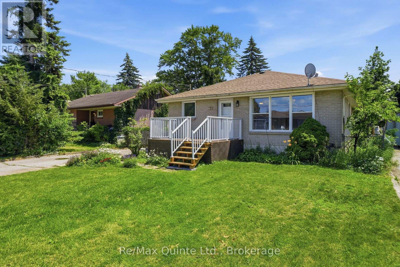 37 NORTHWOOD CRESCENT, Belleville, Ontario