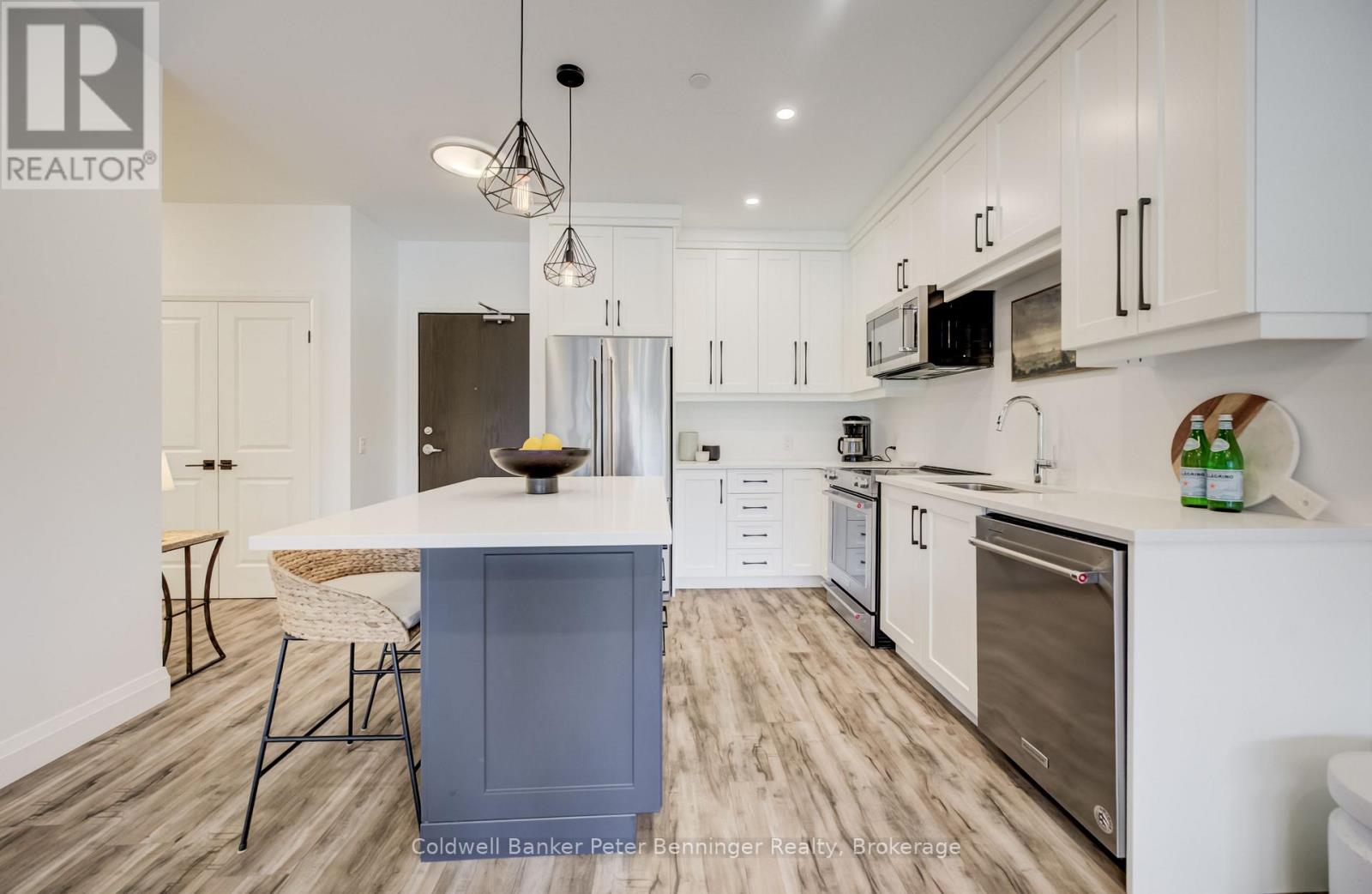 104 - 332 Gosling Gardens, Guelph (Clairfields/hanlon Business Park), Ontario  N1L 0P8 - Photo 2 - X13557558