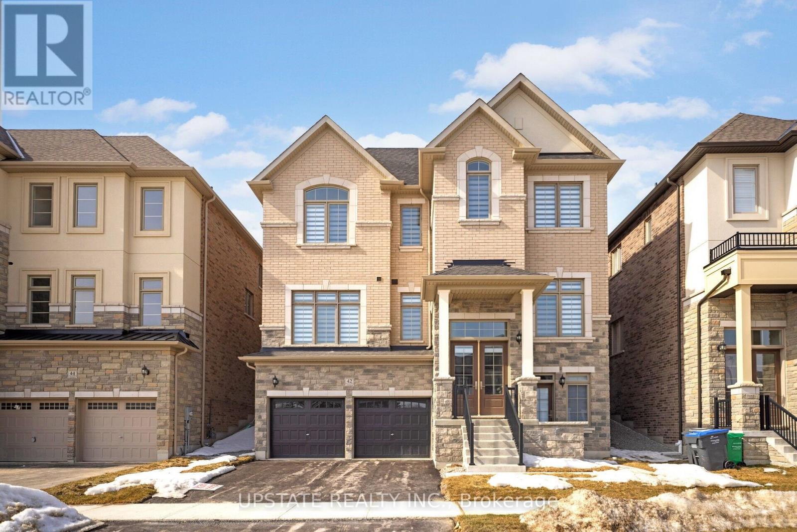 42 JAMES WALKER AVENUE, Caledon (Caledon East)