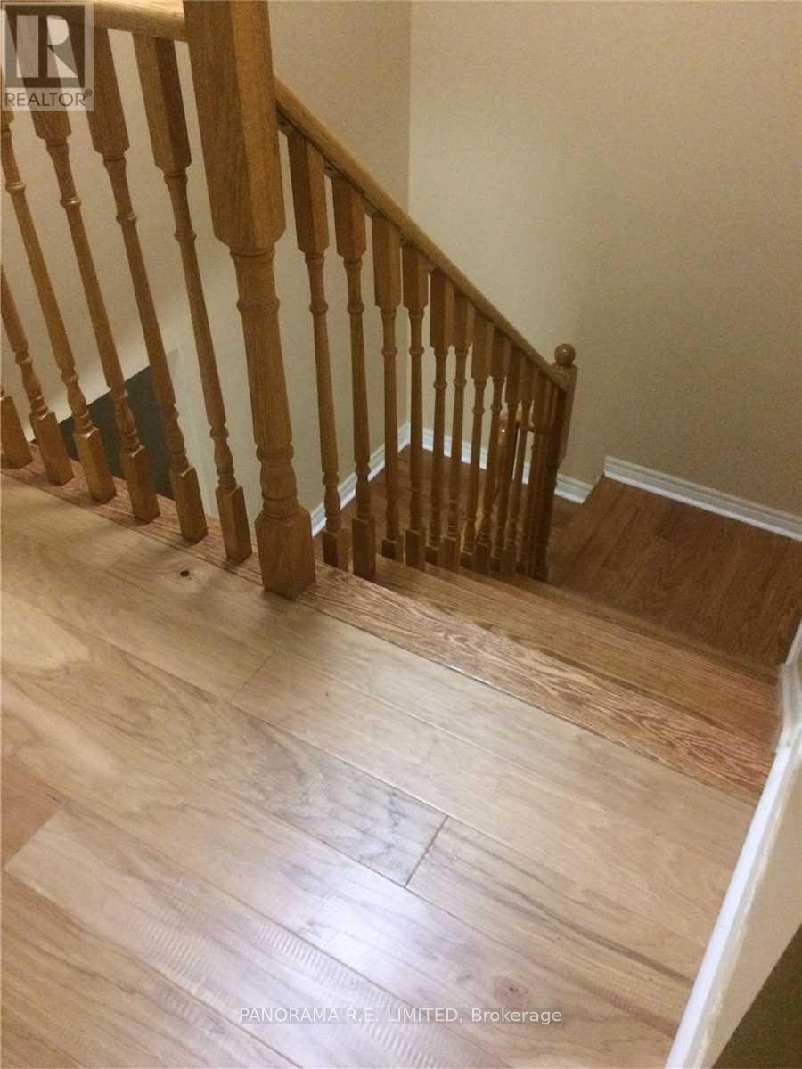 Main - 4820 Yorkshire Avenue, Mississauga, Ontario  L4Z 4H3 - Photo 3 - W13561406