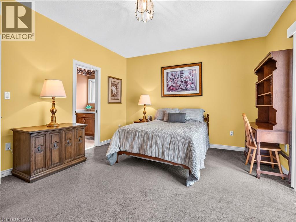 4279 Southerland Court, Niagara Falls, Ontario  L2G 7W4 - Photo 17 - 40846372