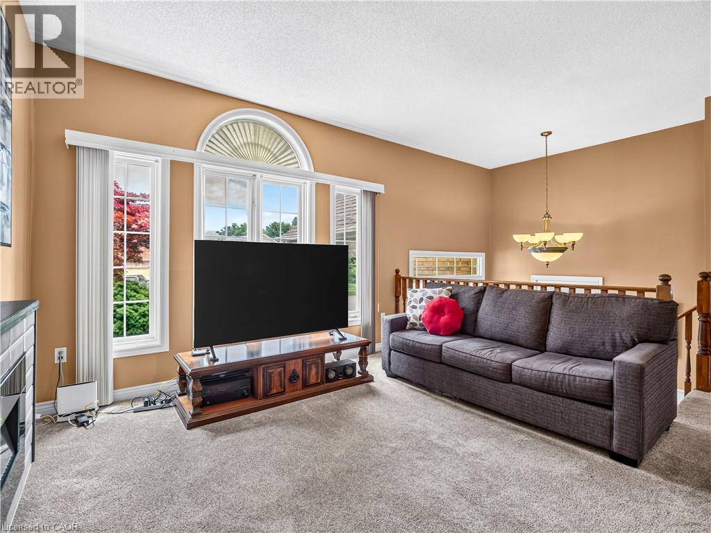 4279 Southerland Court, Niagara Falls, Ontario  L2G 7W4 - Photo 9 - 40846372