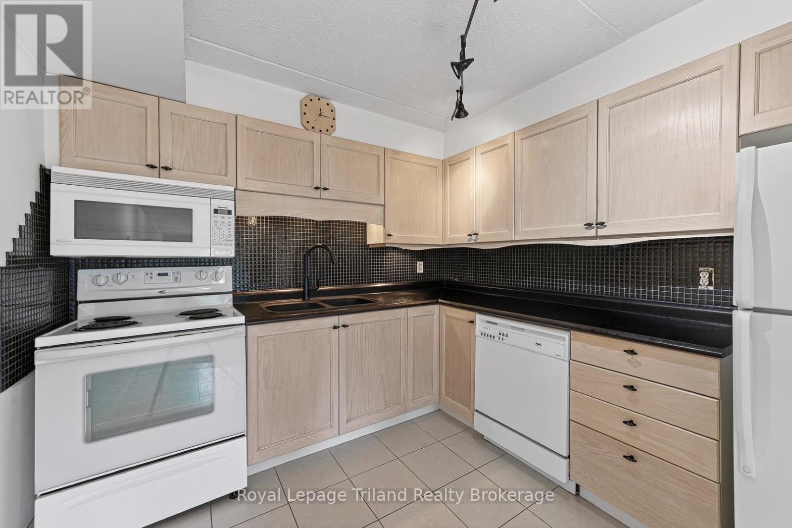 210 - 159 Ferguson Drive, Woodstock, Ontario  N4V 1A9 - Photo 15 - X13130378