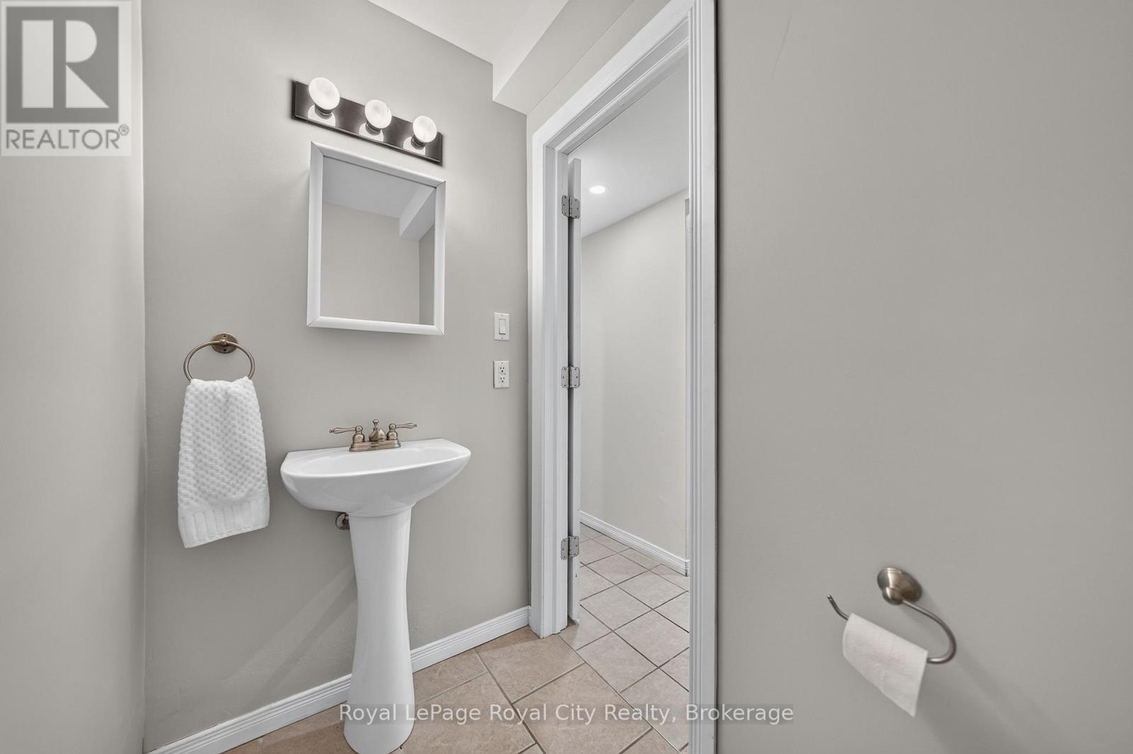 18 Springdale Boulevard, Guelph, Ontario  N1H 6X5 - Photo 36 - X13561460