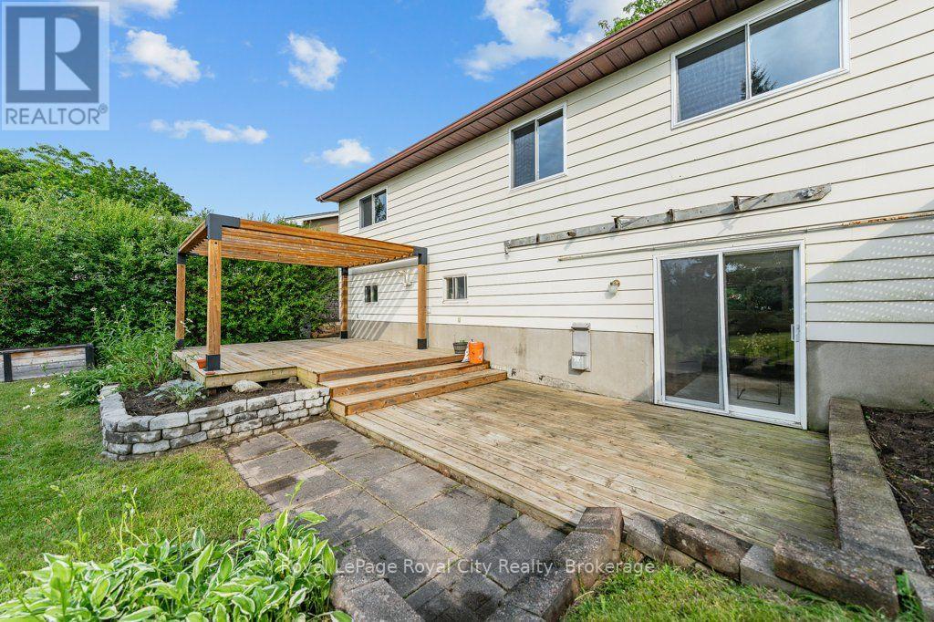 18 Springdale Boulevard, Guelph, Ontario  N1H 6X5 - Photo 37 - X13561460
