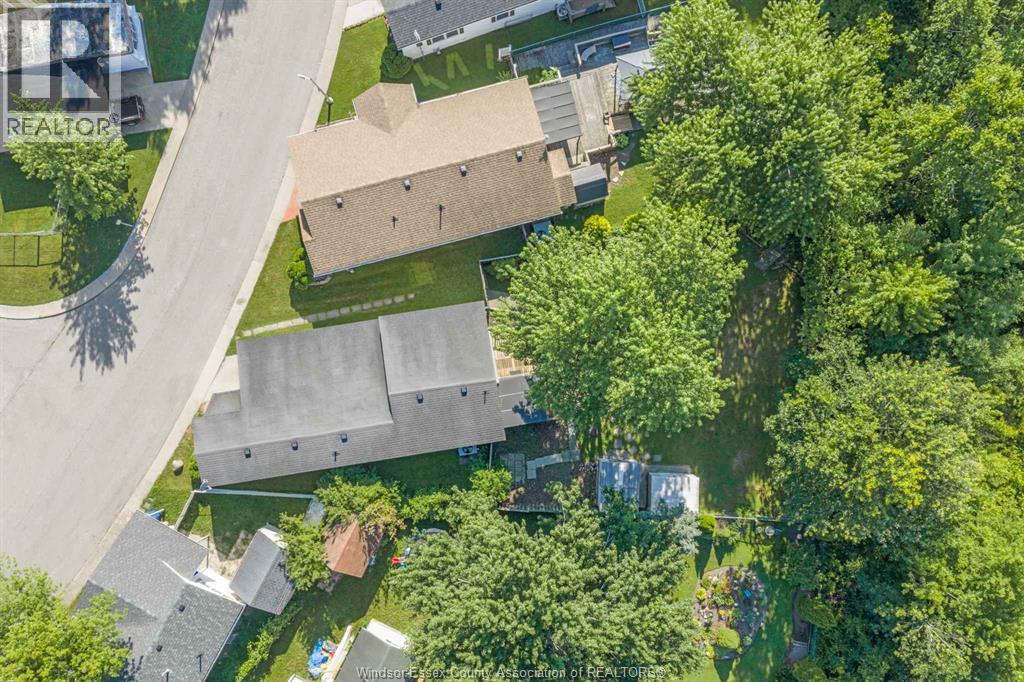 1 Spruce Street, Mcgregor, Ontario  N0R 1J0 - Photo 33 - 26016639