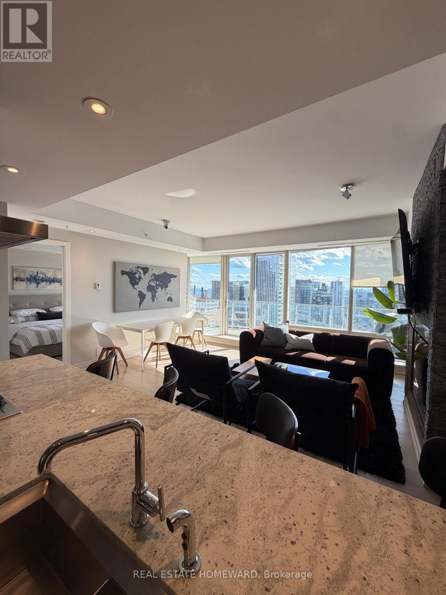 4803 - 180 University Avenue, Toronto, Ontario M5H 0A2 - Photo 4 - C13561546