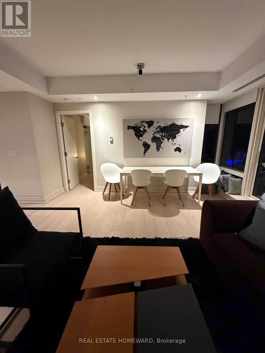 4803 - 180 University Avenue, Toronto, Ontario M5H 0A2 - Photo 6 - C13561546