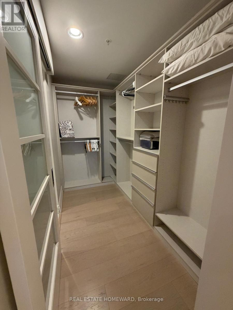4803 - 180 University Avenue, Toronto, Ontario M5H 0A2 - Photo 9 - C13561546