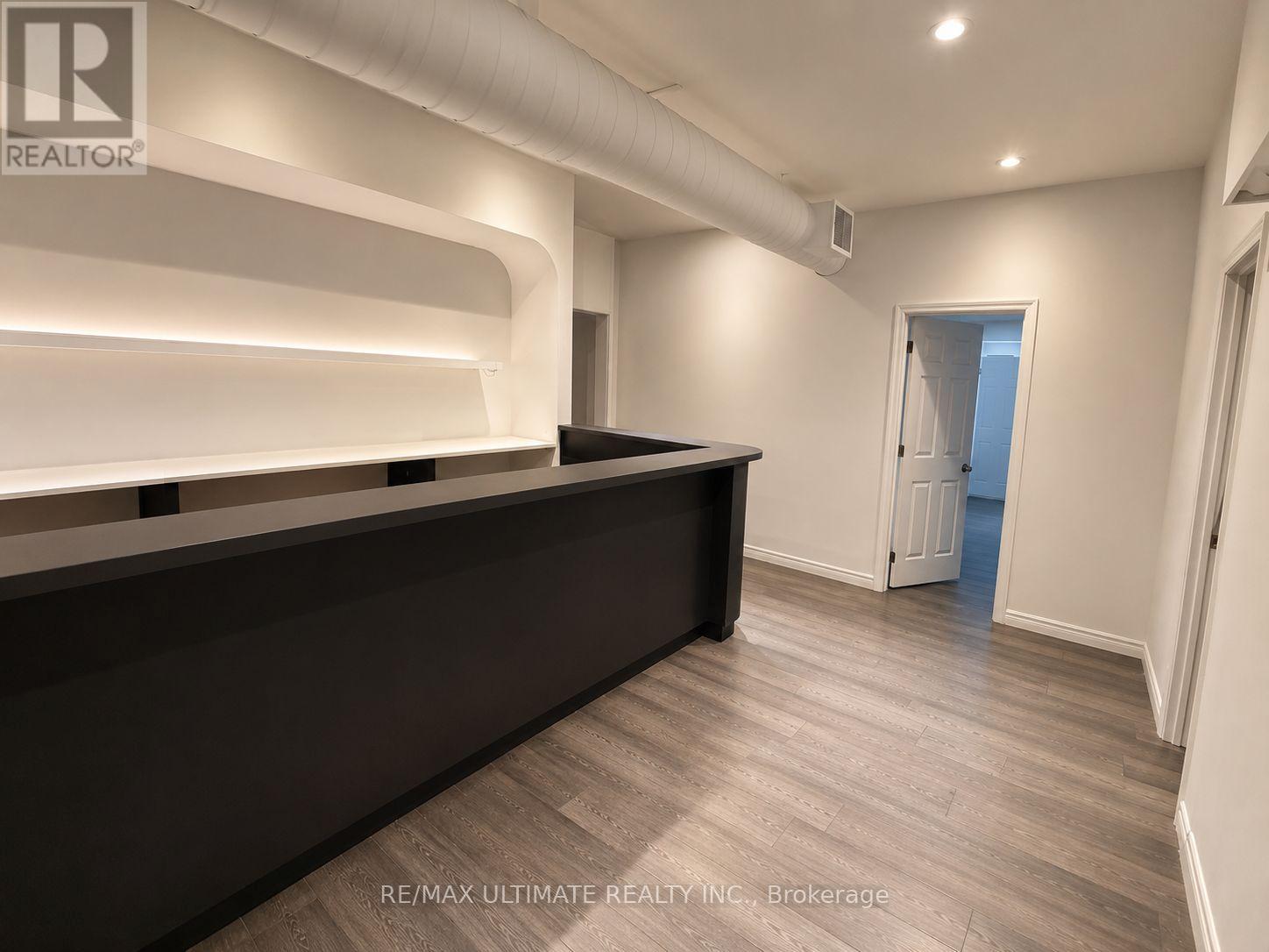 3rd Floor - 116 Dundas Street W, Toronto, Ontario  M5G 1C3 - Photo 2 - C13561718