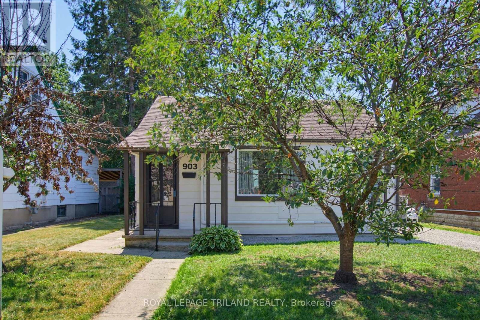 903 Trafalgar Street N, London East, Ontario  N5Z 1G1 - Photo 1 - X13561424