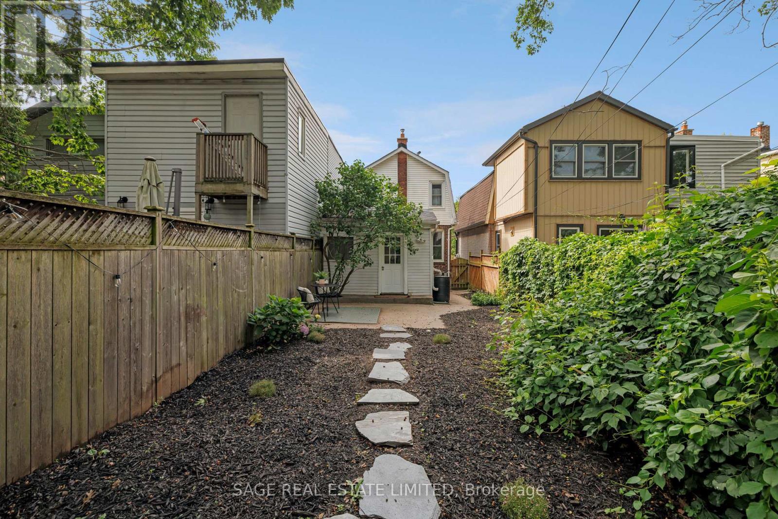 250 Springdale Boulevard, Toronto, Ontario  M4C 1Z9 - Photo 25 - E13561528