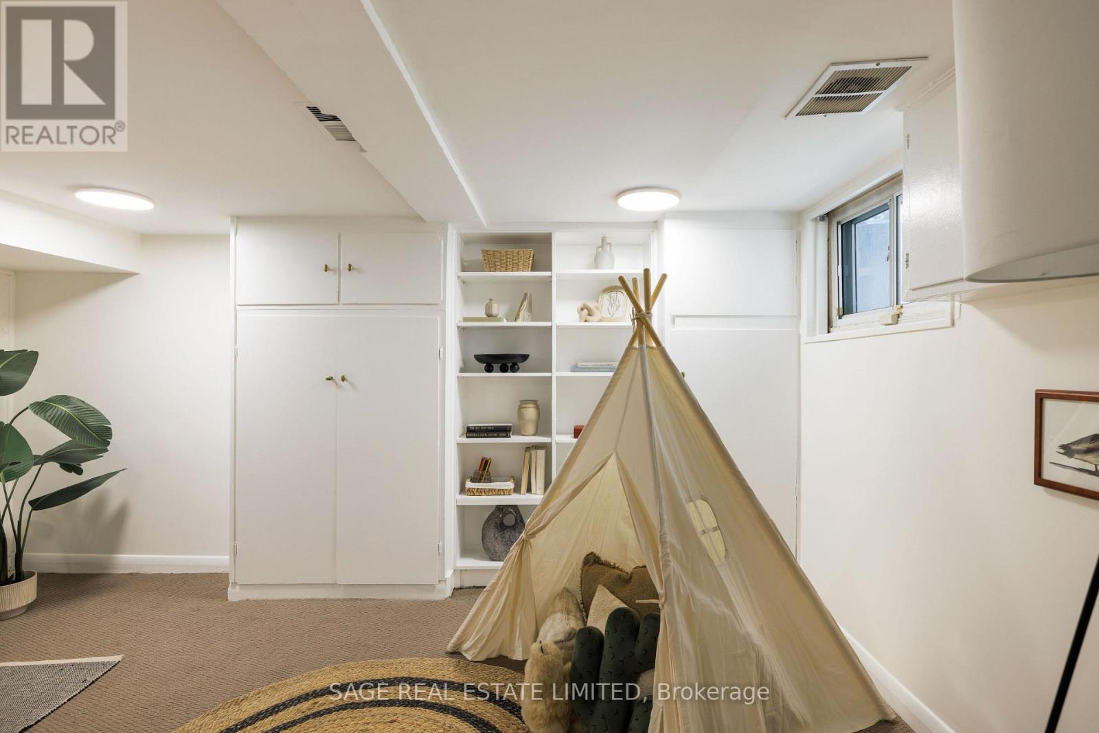 250 Springdale Boulevard, Toronto, Ontario  M4C 1Z9 - Photo 43 - E13561528
