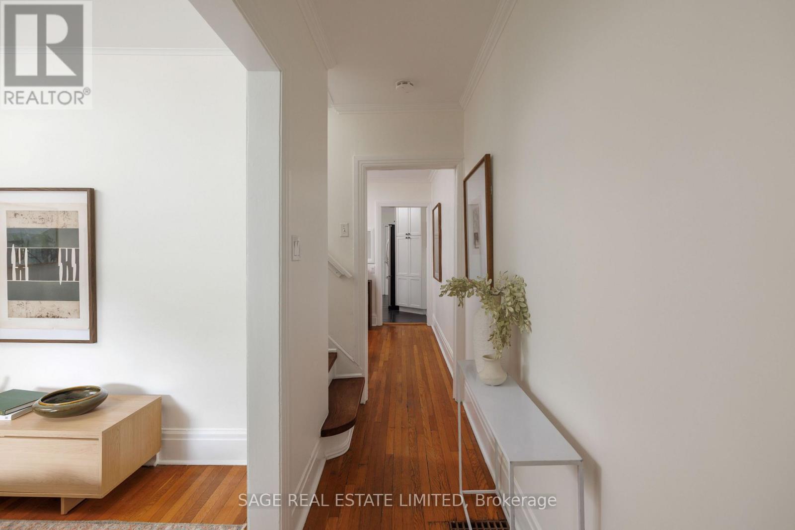 250 Springdale Boulevard, Toronto, Ontario  M4C 1Z9 - Photo 6 - E13561528