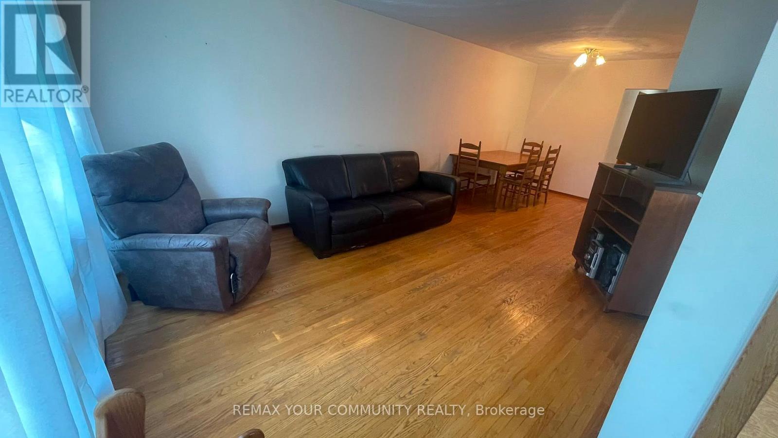 163 Durham Street, Oshawa, Ontario  L1J 5R1 - Photo 6 - E13561580