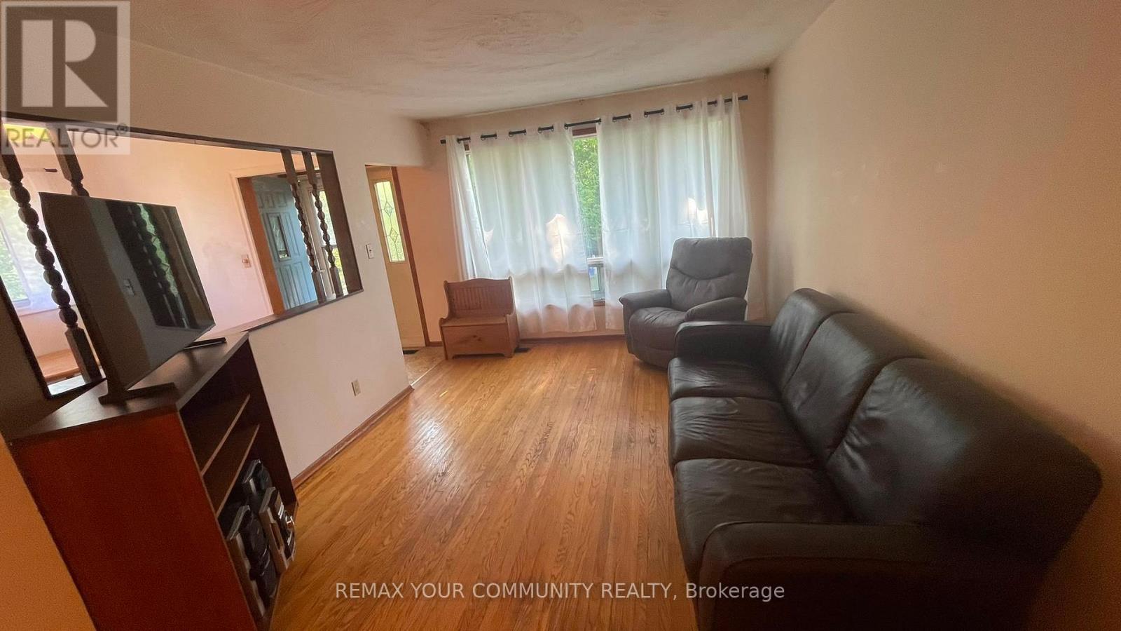 163 Durham Street, Oshawa, Ontario  L1J 5R1 - Photo 7 - E13561580
