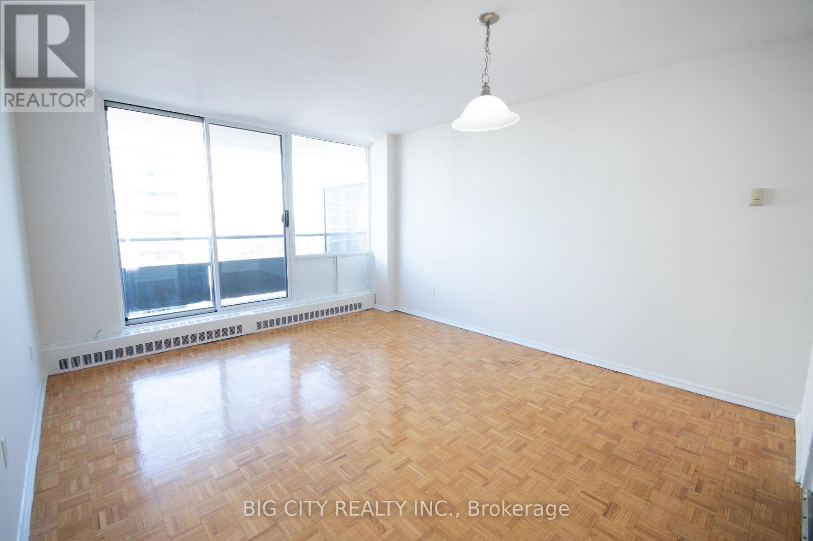 7 - 70 CAMBRIDGE AVENUE - Photo 2