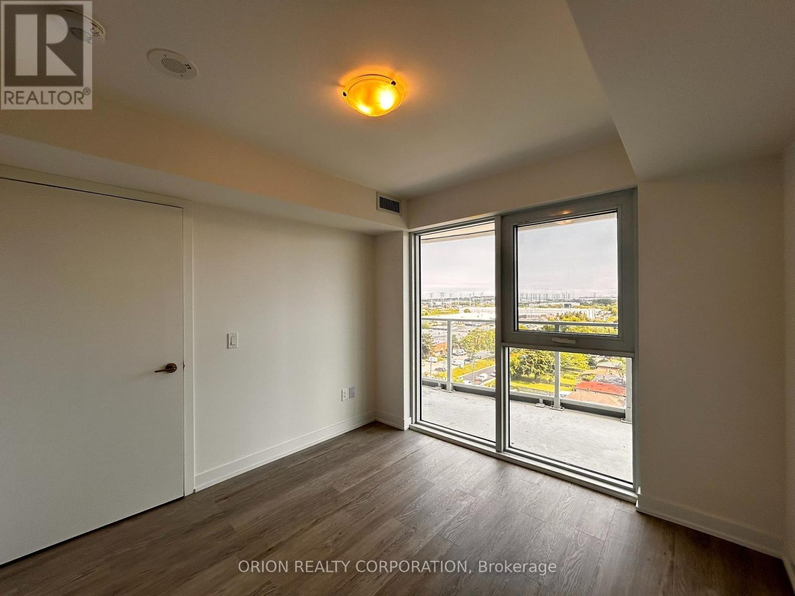 1007 - 1010 Sandy Beach Road, Pickering, Ontario  L1W 0C7 - Photo 13 - E13561732