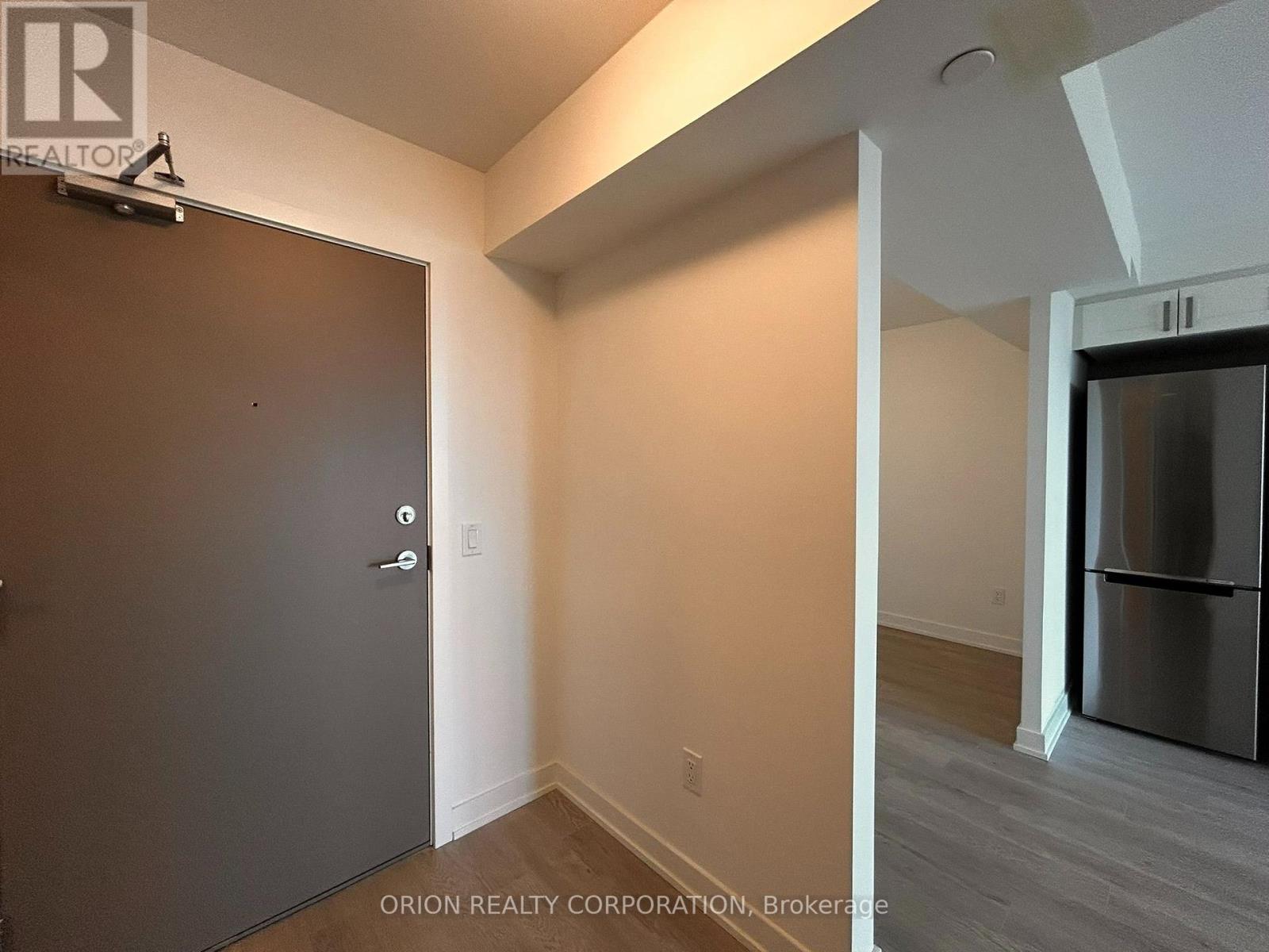 1007 - 1010 Sandy Beach Road, Pickering, Ontario  L1W 0C7 - Photo 2 - E13561732