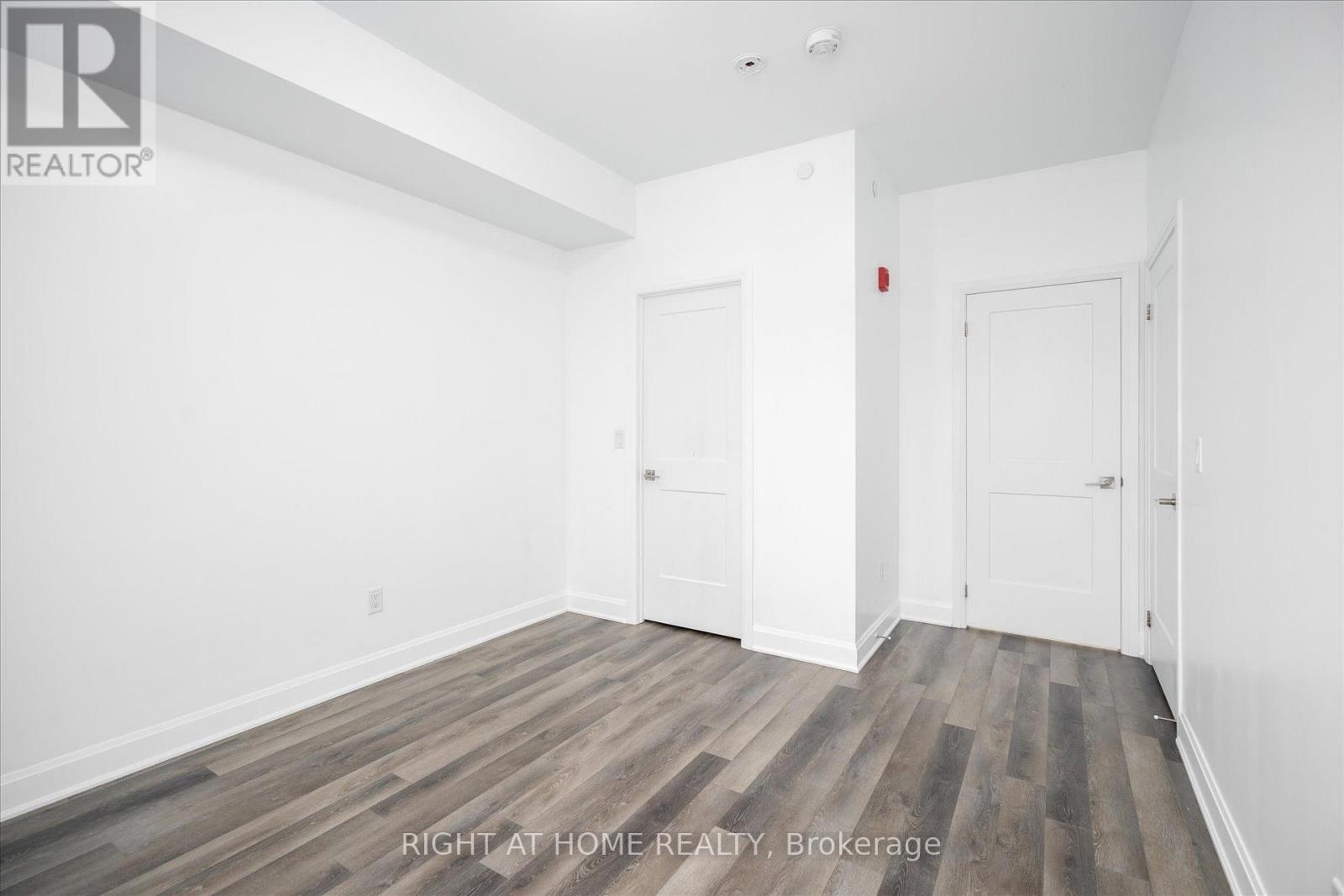 321 - 50 Lakebreeze Drive, Clarington, Ontario  L1B 0V9 - Photo 12 - E13561754