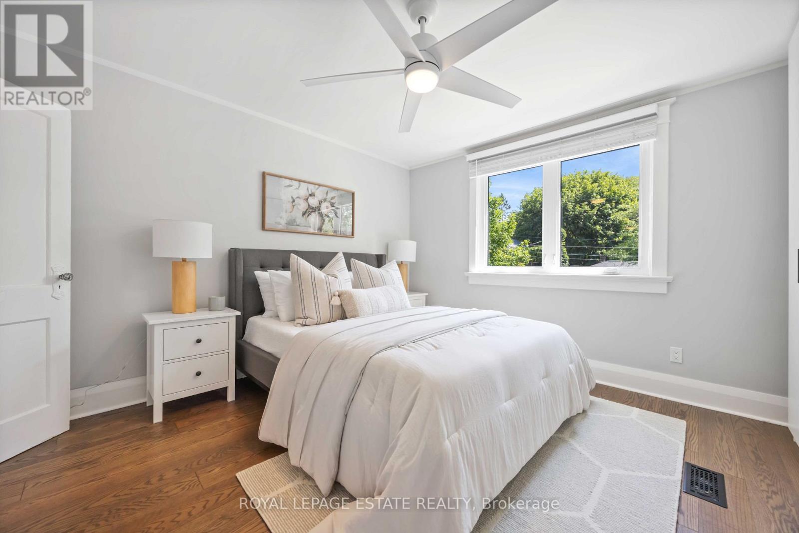 6 Firstbrooke Road, Toronto, Ontario  M4E 2L1 - Photo 17 - E13561772